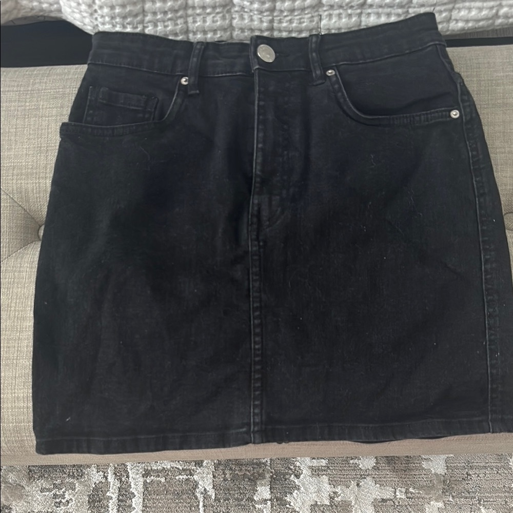 Zara Black Mini Pencil Skirt Casual